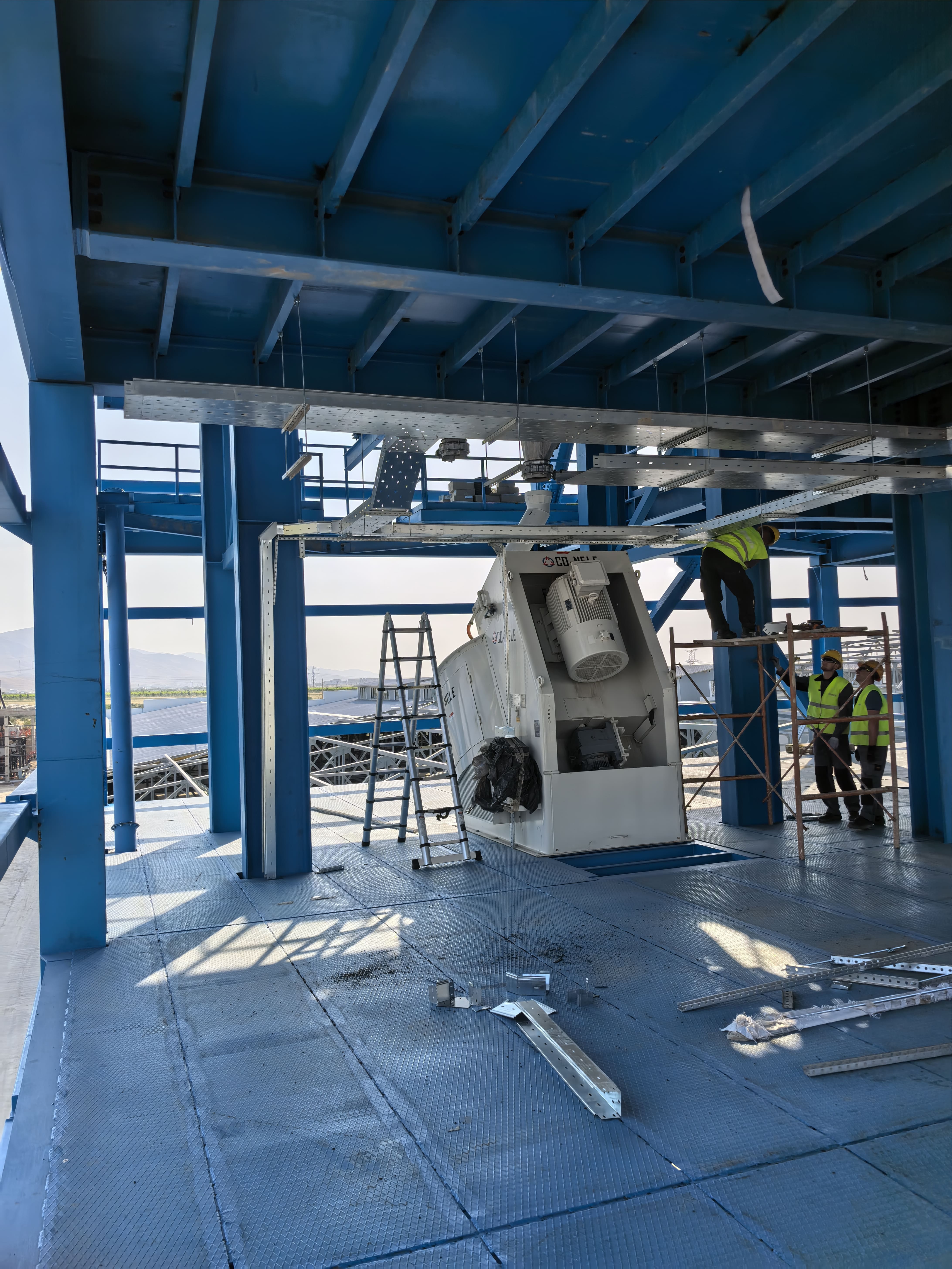 Монтаж кабельных трасс