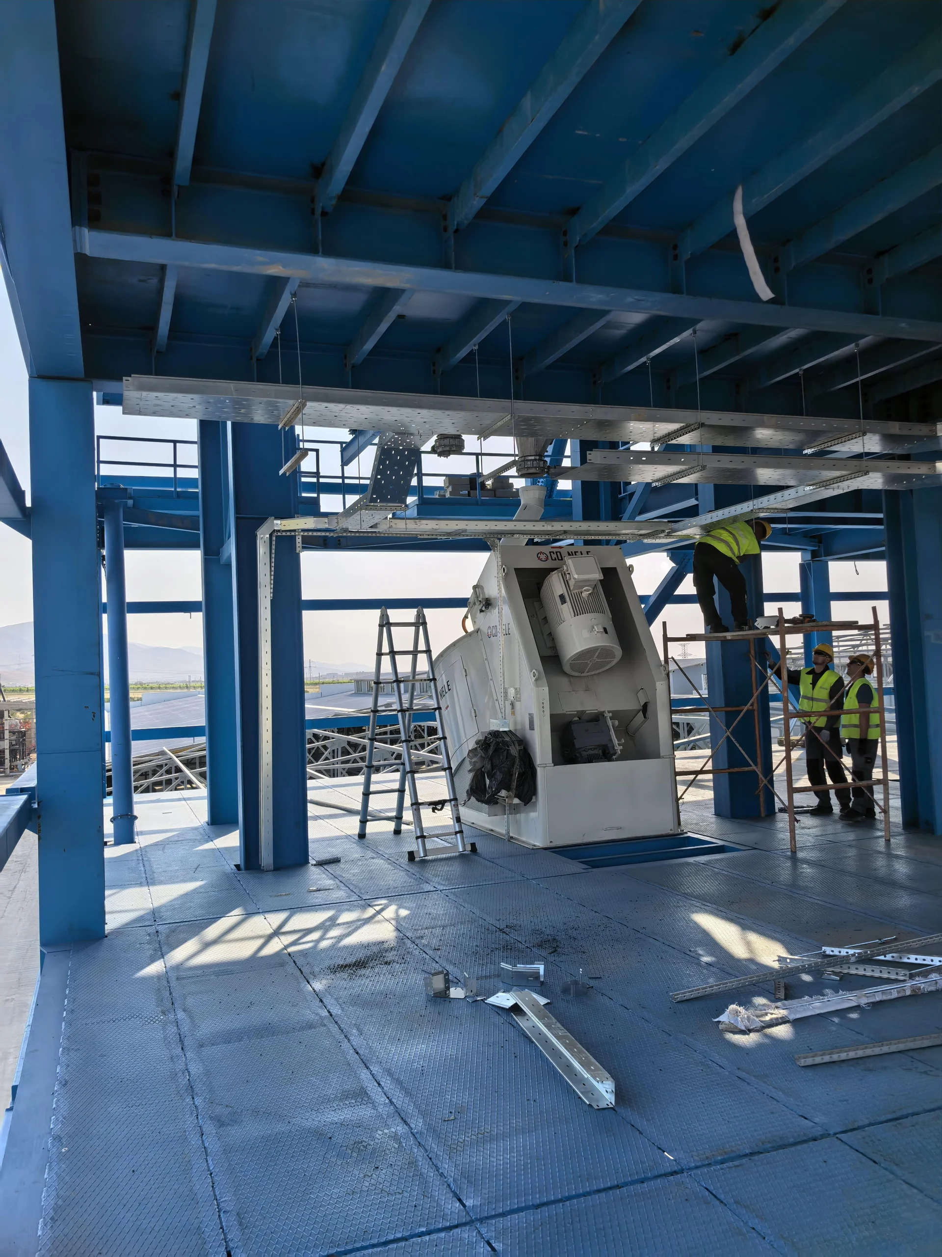 Монтаж кабельных трасс