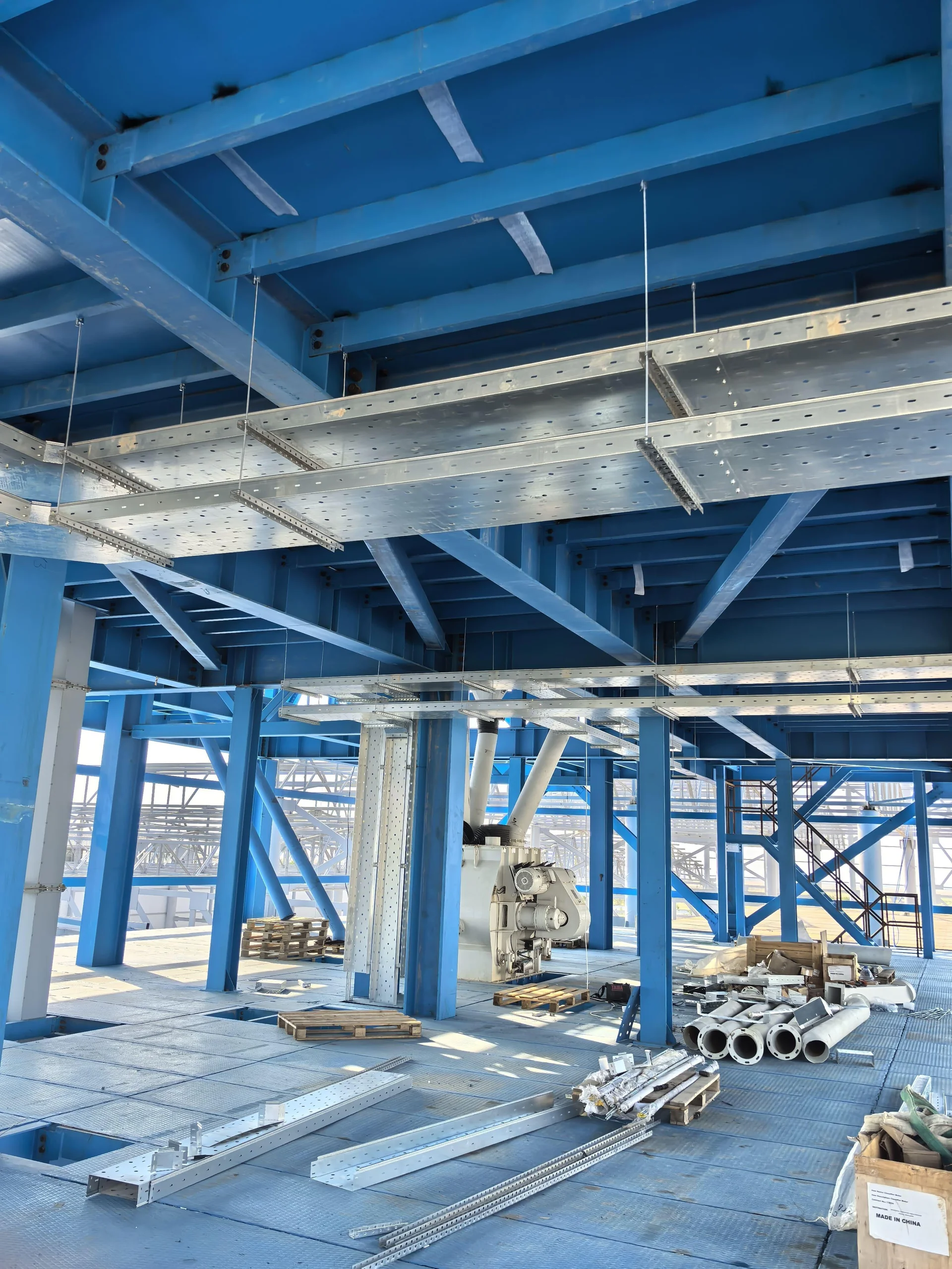 Монтаж кабельных трасс