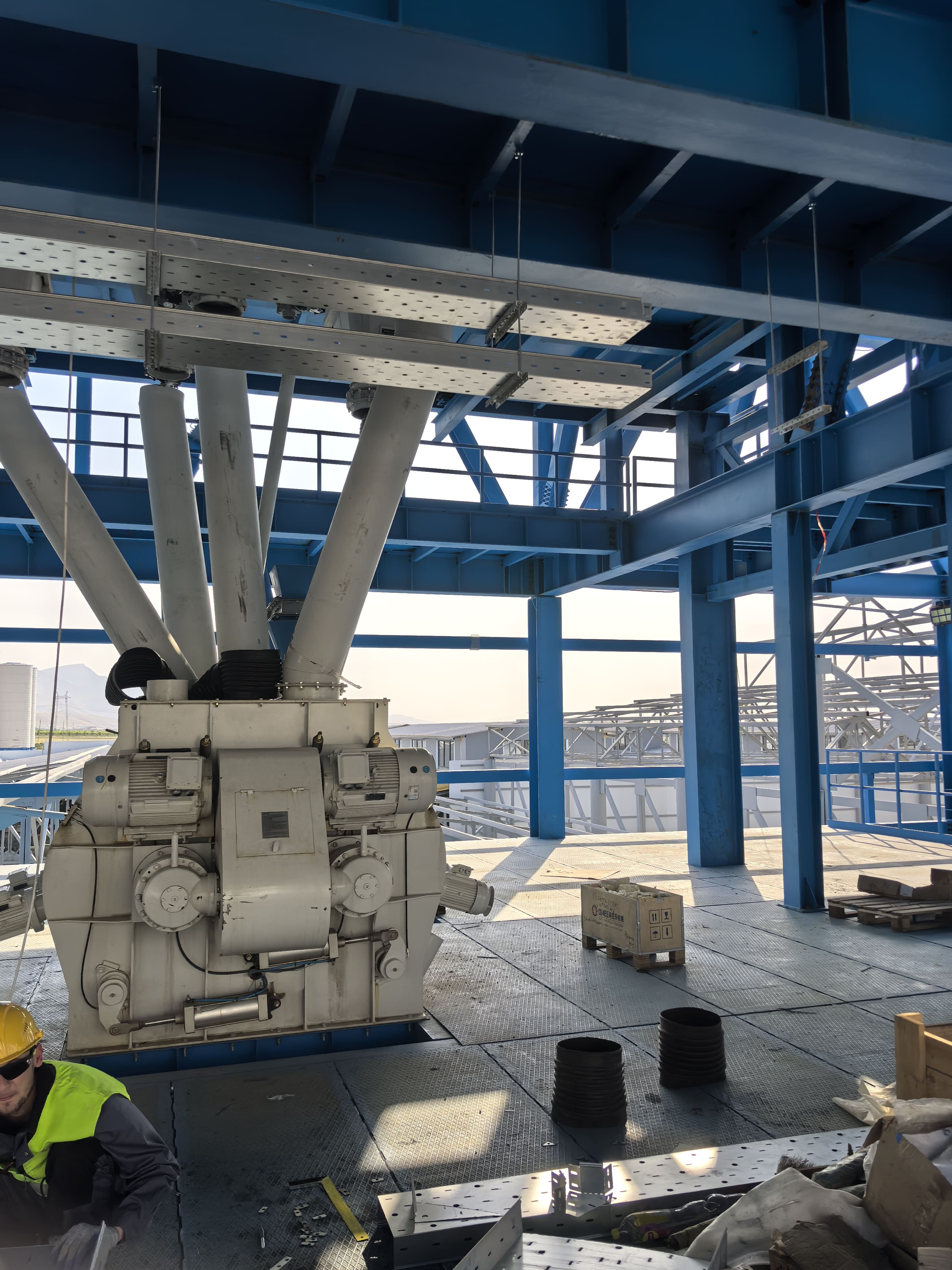 Монтаж кабельных трасс