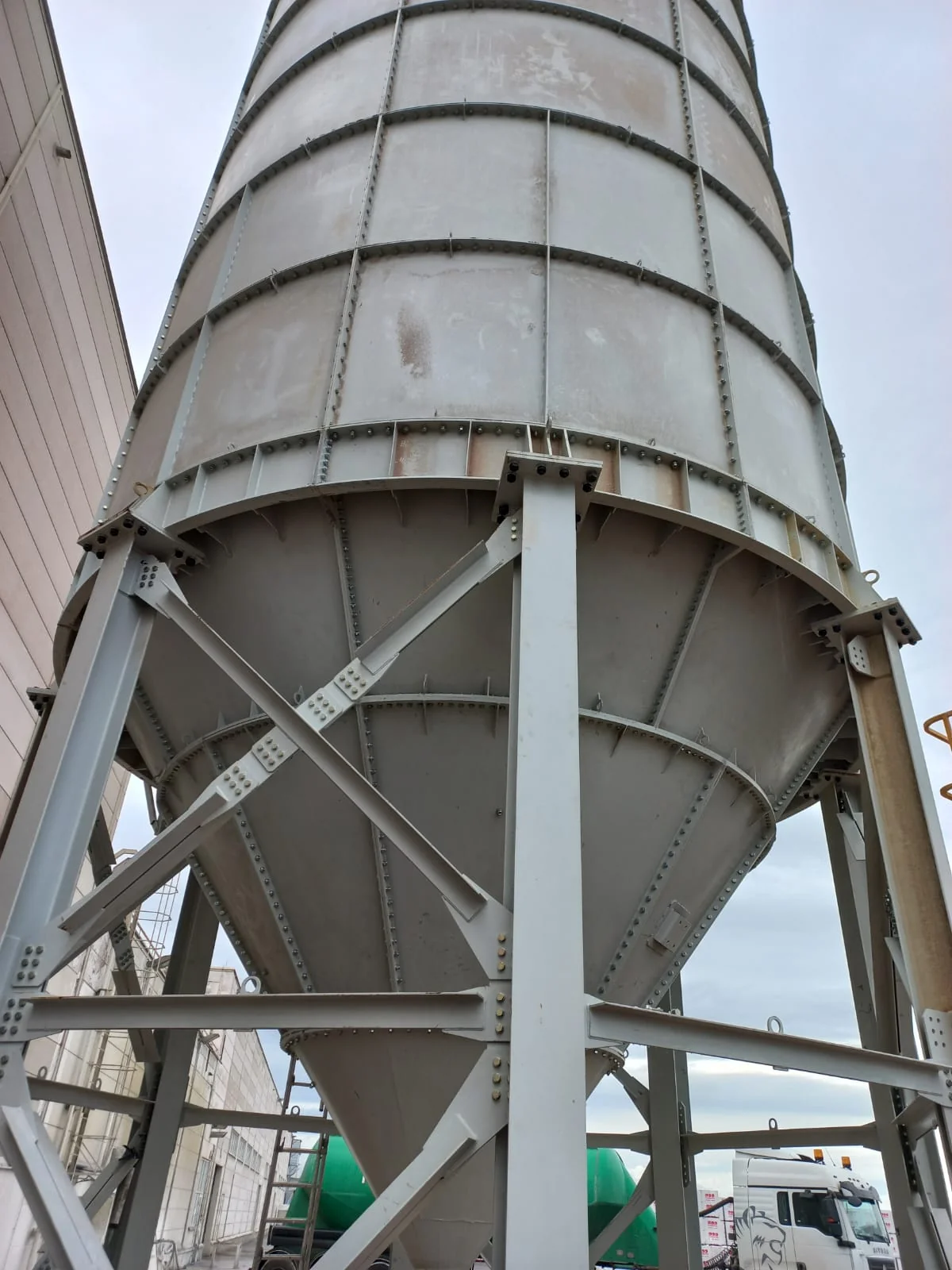 Сборка силоса