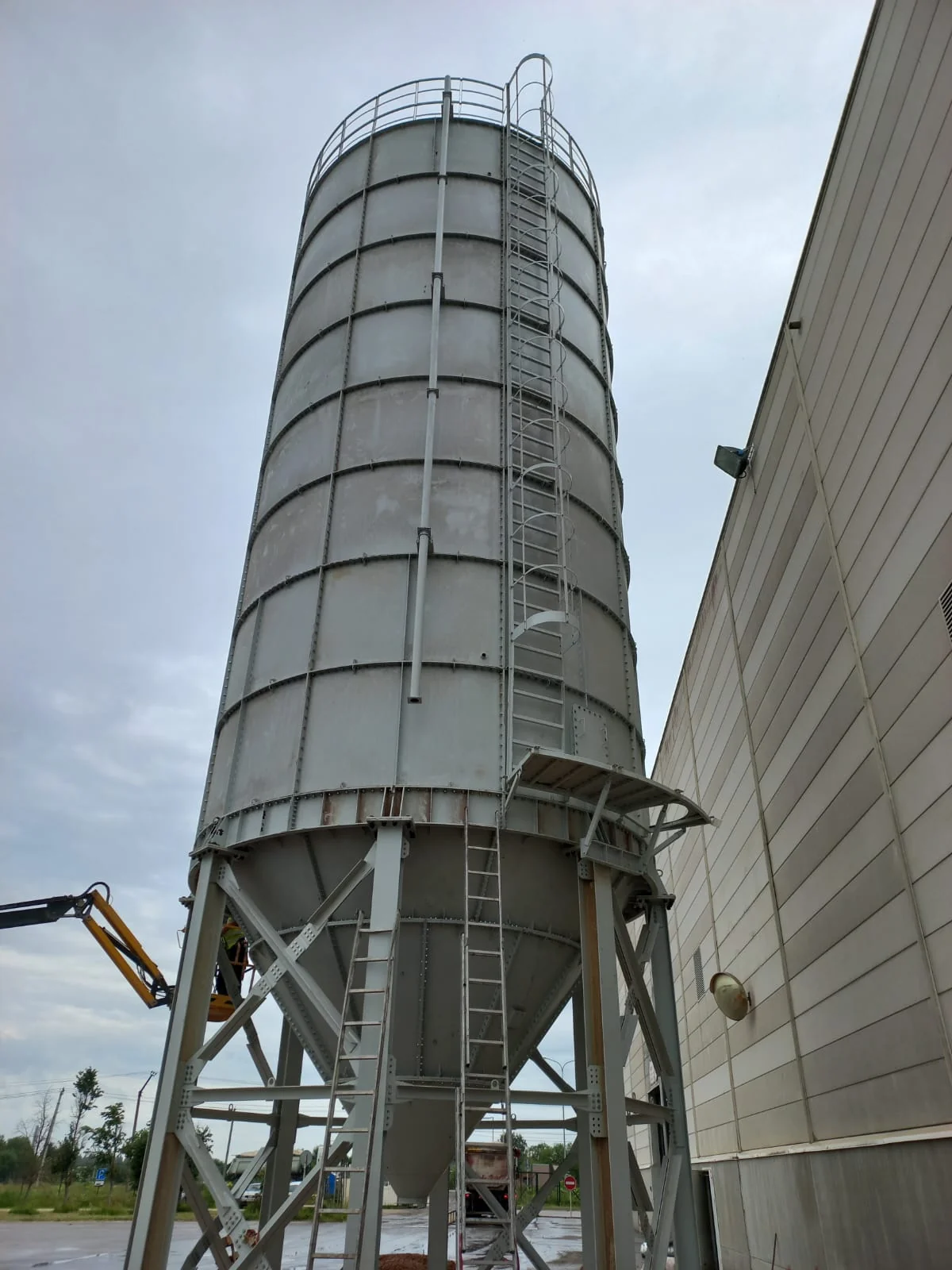 Сборка силоса