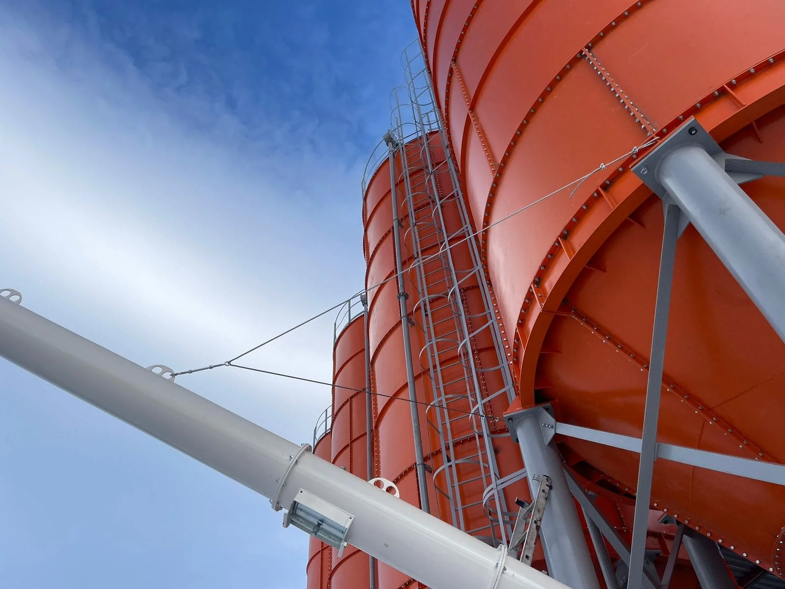 разобранный силос