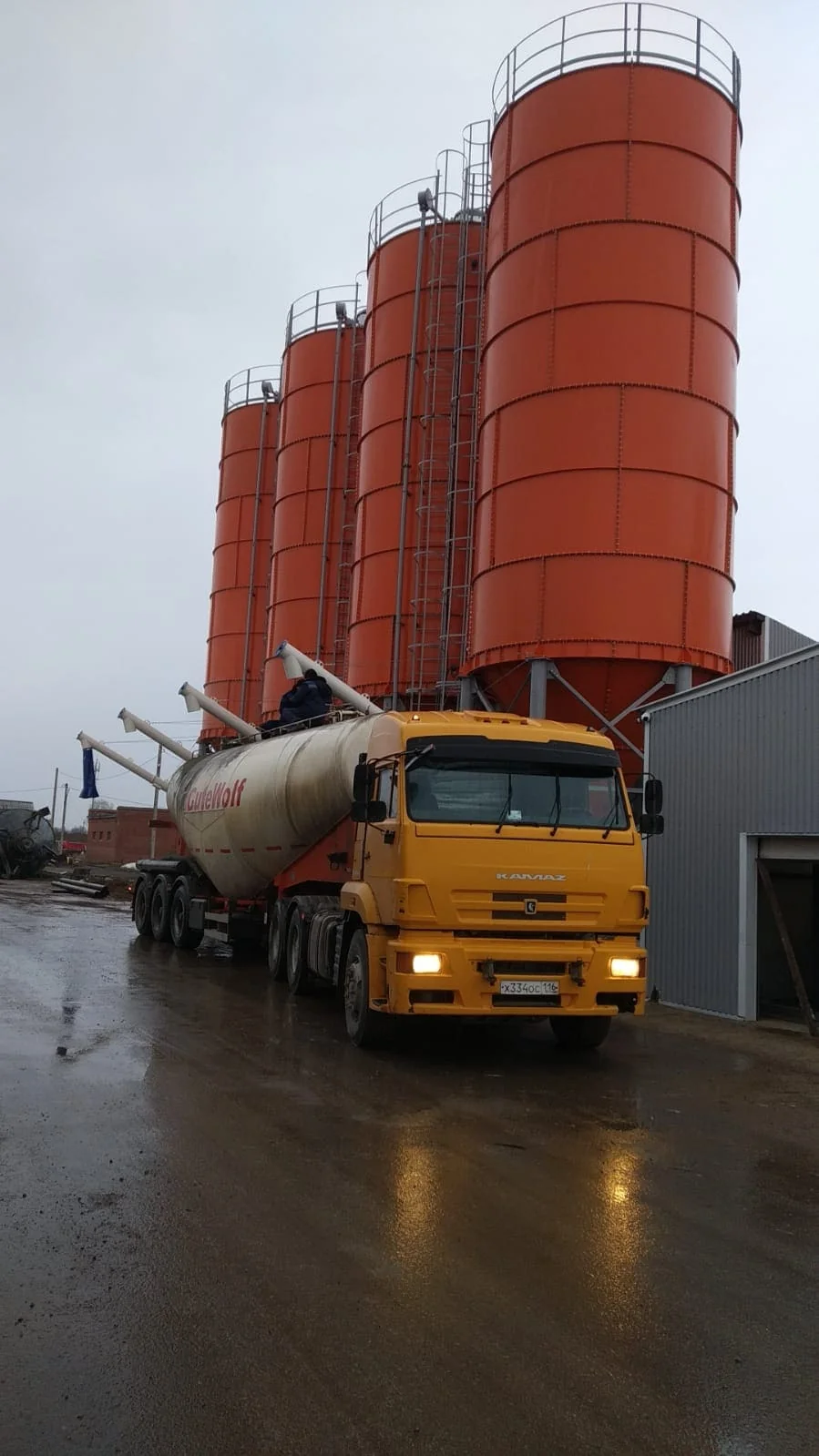 разобранный силос